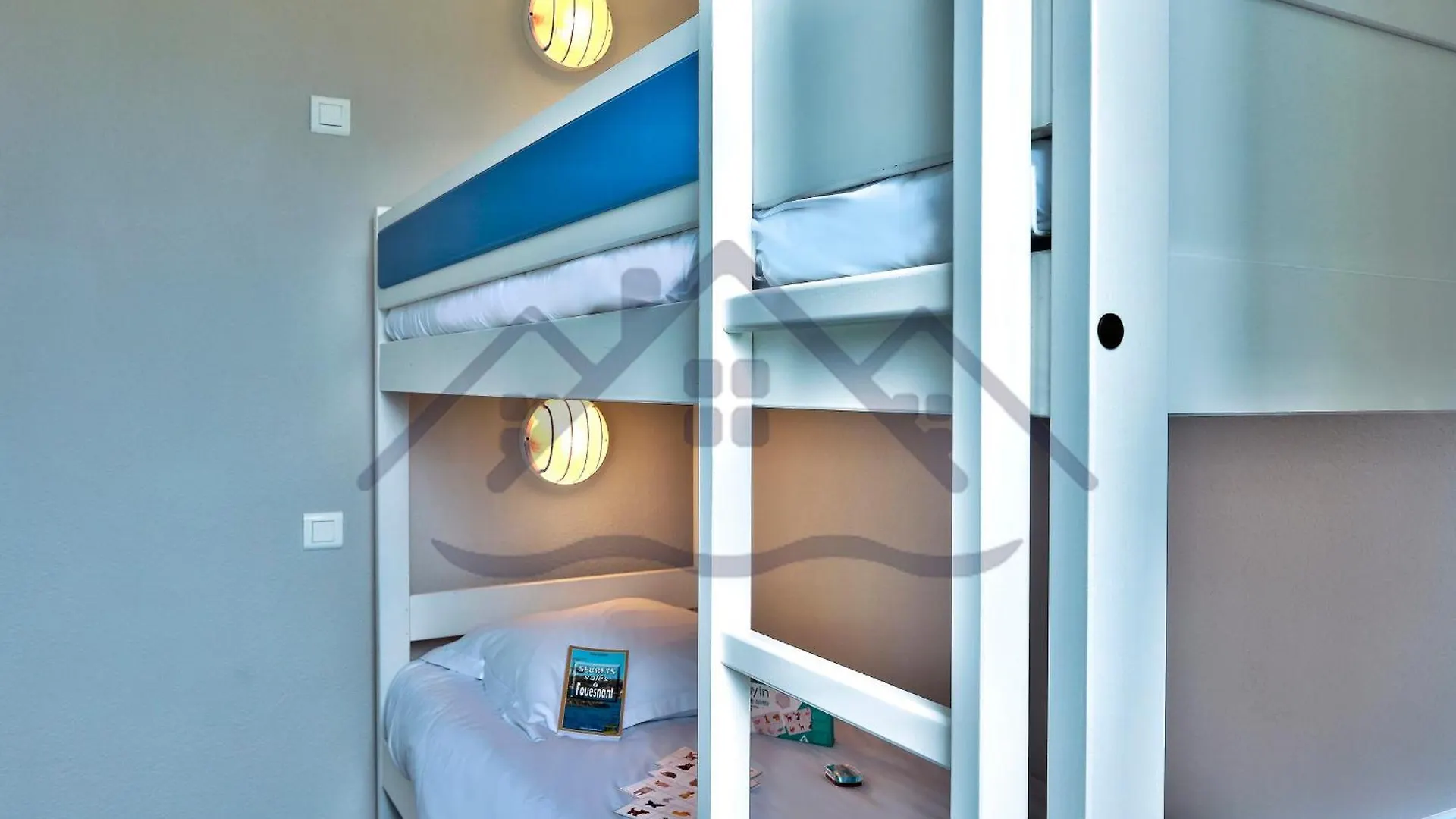 Localise - A06 - Entierement De Plain-Pied Avec Petite Vue Mer - Donnant Sur La Piscine Et Le Jardin - Wifi Inclus - Draps Inclus - Guilvinec 0*,